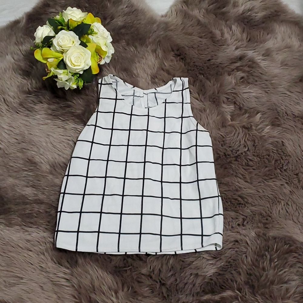 Black and Off White Sleeveless Tank Top